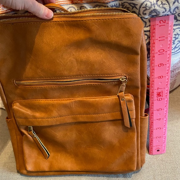 Convertible Backpack bag. Never used. Excellent condition. This is a great bag! - Picture 3 of 14